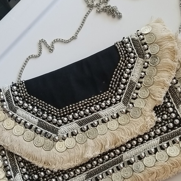 BOHO COLLECTION cross body silver coin clutch - Picture 7 of 9